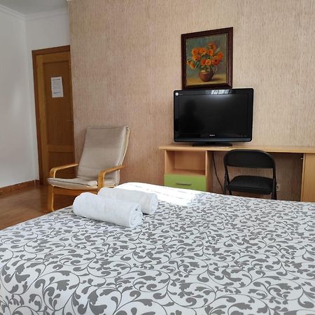 El Colmenar Habitaciones Madrid Extérieur photo